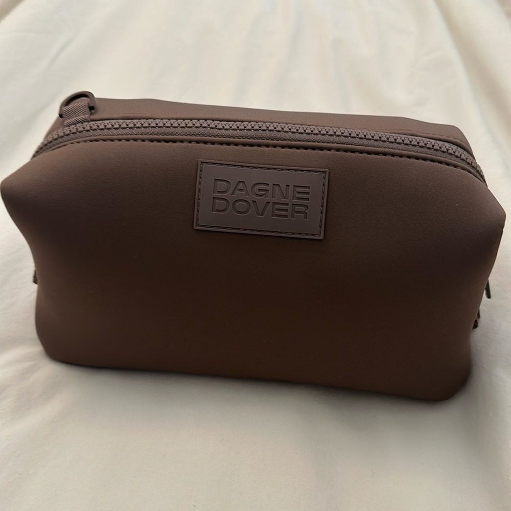 Daphne Dover neoprene toiletry bag - never been used!